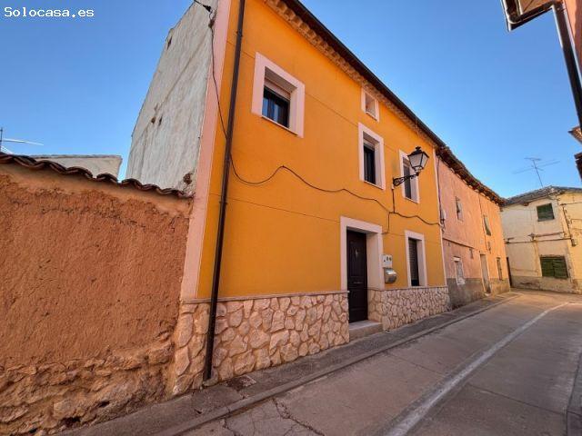VIVIENDA EN PESQUERA DE DUERO CON PATIO
