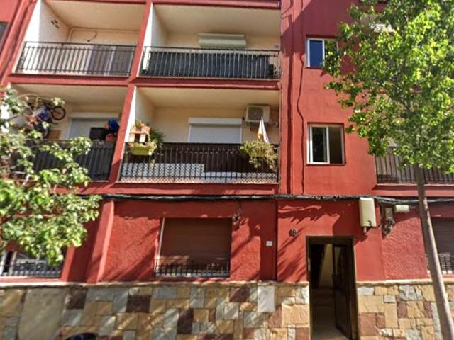 Vivienda en planta baja con terraza y gran potencial patrimonial en Molins de Rei