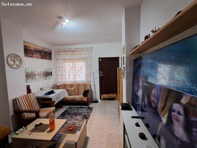 Vivienda en planta baja para reformar de 3 dormitorios junto al Parque Regional de las Salinas