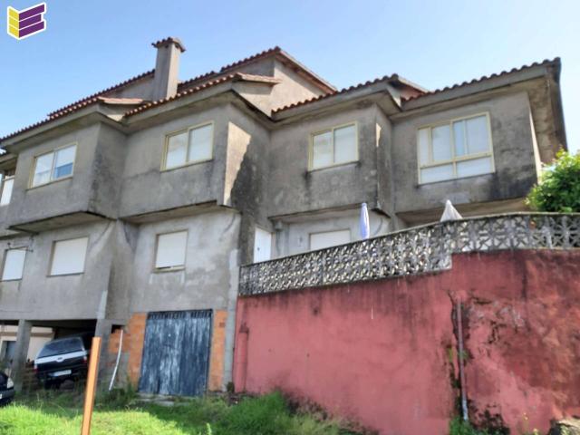 Vivienda en planta superior de una casa en Trasmañó