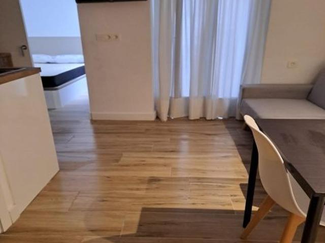 VIVIENDA EN PLENO CENTRO DE ALCOY PARA UNA SOLA PERSONA CON TODO INCLUIDO EN EL PRECIO