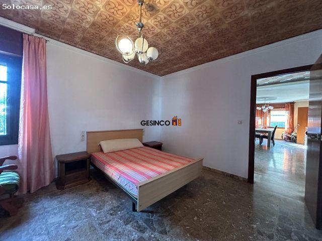 VIVIENDA EN ROTGLA Y CORBERA CON AMPLIAS POSIBILIDADES
