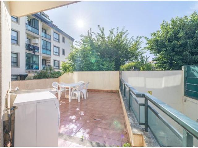 Vivienda en Sanxenxo con gran terraza, piscina comunitaria y a escasos minutos andando de la playa d