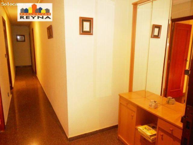 VIVIENDA ENTRESUELO CON CUATRO DORMITORIOS
