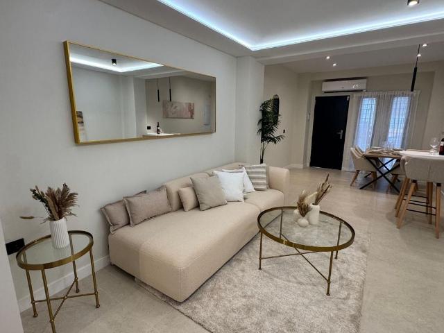 Vivienda de alto standing de 120 m2 en venta Sevilla, Andalucía