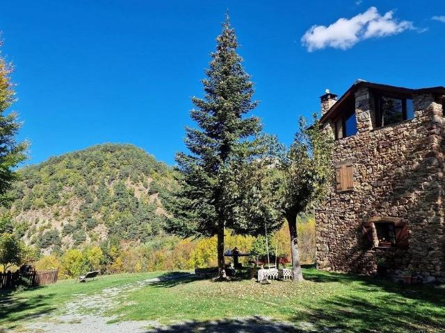 Vivienda exclusiva de 300 m2 en venta Benasque, España