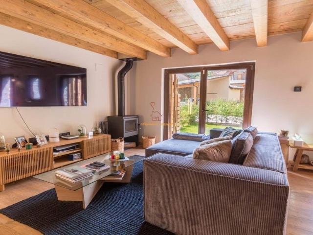 Vivienda exclusiva de 157 m2 en venta Fontanals de Cerdanya, España