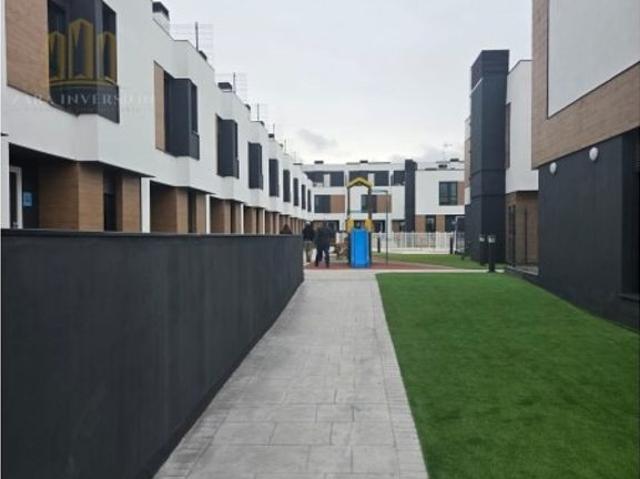 Vivienda exclusiva de 150 m2 en venta Torrejón de Ardoz, Comunidad de Madrid