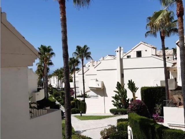 Vivienda exclusiva de 200 m2 en venta Costabella, Marbella, Málaga, Andalucía