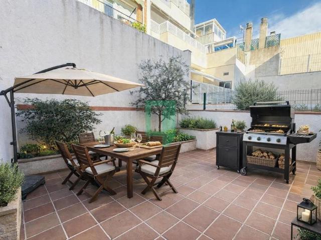Vivienda exclusiva de 210 m2 en venta Badalona, Cataluña