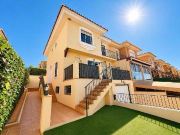 Vivienda exclusiva de 221 m2 en alquiler Alhaurín de la Torre, Andalucía