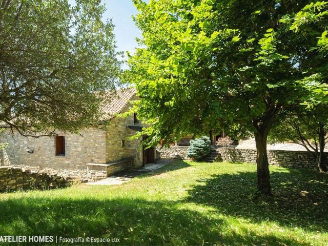 Vivienda exclusiva de 234 m2 en venta Castiello de Jaca, Aragón