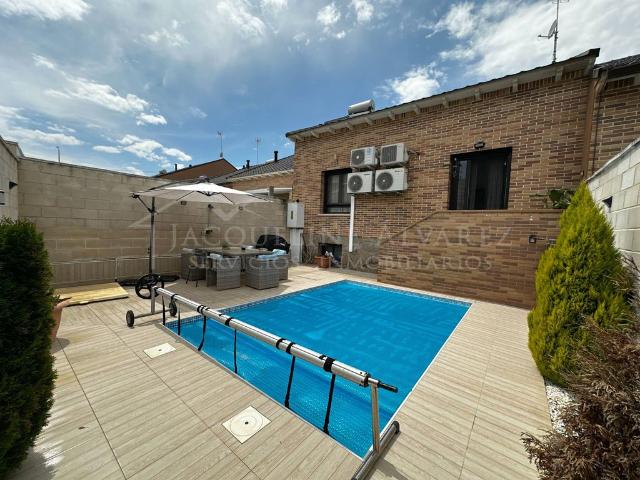 Vivienda exclusiva de 236 m2 en venta Casarrubuelos, España