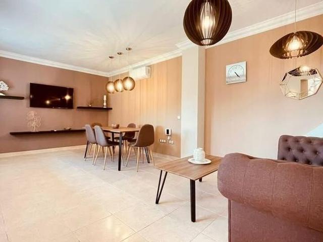 Vivienda exclusiva de 245 m2 en venta Arona, España