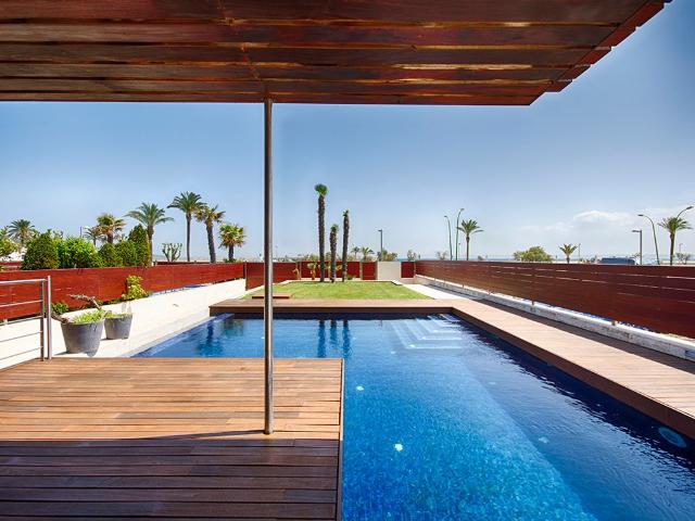 Vivienda exclusiva de 248 m2 en venta Empuriabrava, Cataluña