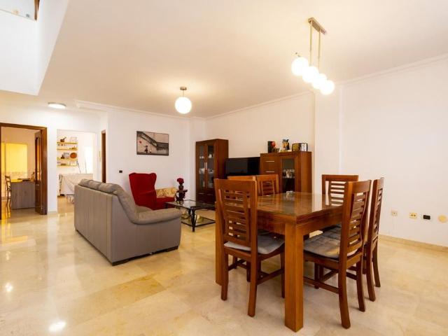 Vivienda exclusiva de 242 m2 en venta Candelaria, Canarias