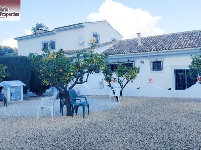 Vivienda exclusiva de 255 m2 en venta Guadalest, España