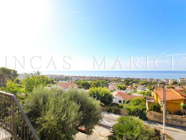 Vivienda exclusiva de 278 m2 en venta Calafell, España