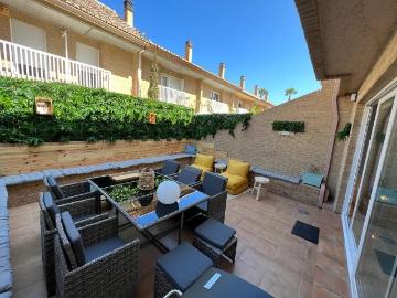 Vivienda exclusiva de 280 m2 en alquiler Valencia, España