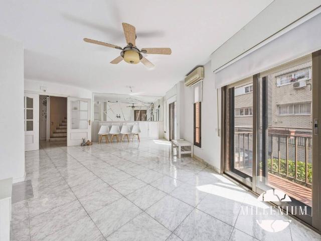 Vivienda exclusiva de 283 m2 en venta San Fernando de Henares, España