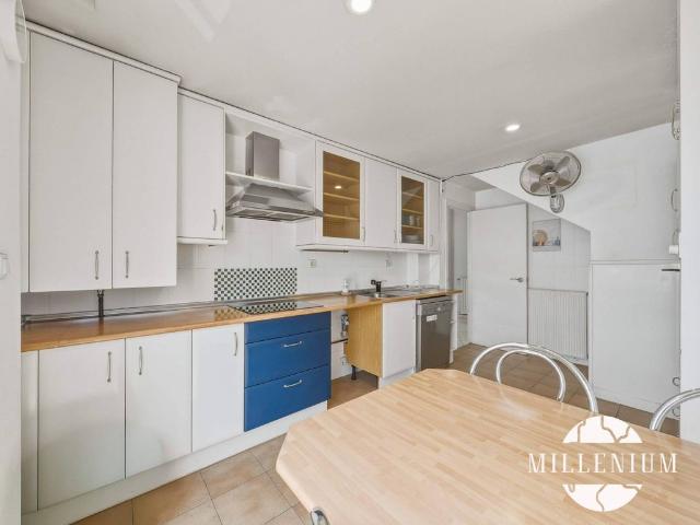Vivienda exclusiva de 283 m2 en venta San Fernando de Henares, España