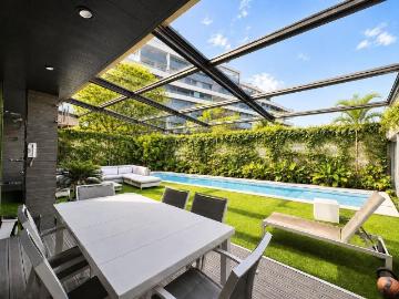 Vivienda exclusiva de 299 m2 en venta Zaragoza, España