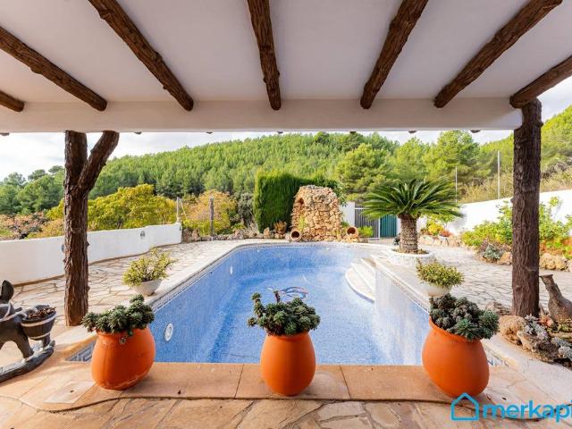 Vivienda de alto standing de 290 m2 en venta Castelldefels, España