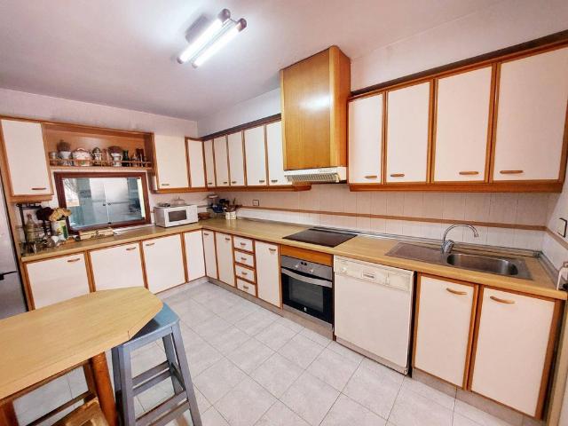 Vivienda exclusiva de 300 m2 en venta Murcia