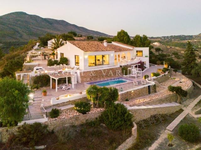 Vivienda exclusiva de 300 m2 en venta Benissa, Comunidad Valenciana