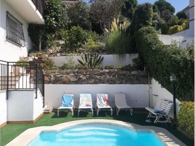 Vivienda exclusiva de 332 m2 en venta Calella, España