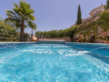 Vivienda exclusiva de 345 m2 en venta Las Gabias, España