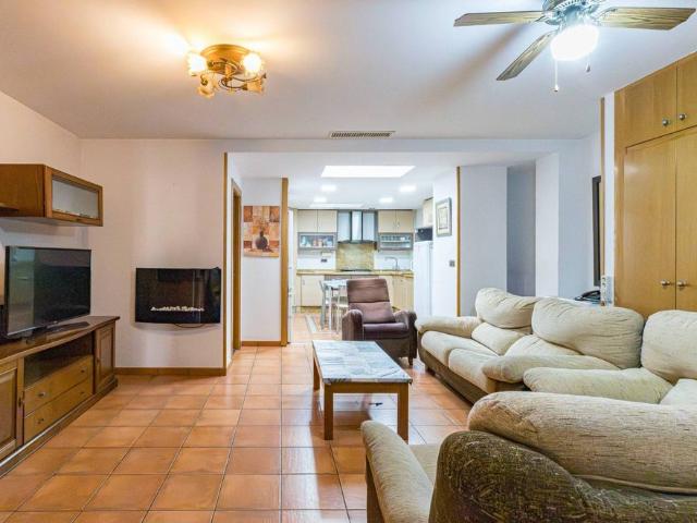 Vivienda exclusiva de 348 m2 en venta Murcia, España