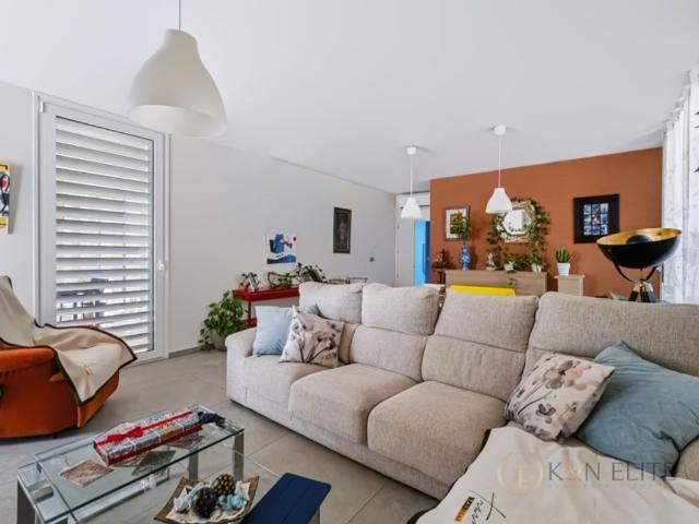 Vivienda exclusiva de 354 m2 en venta Boadilla del Monte, España