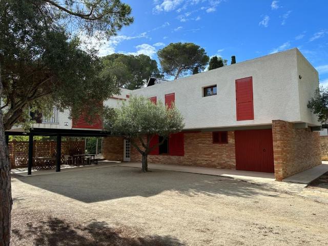 Vivienda exclusiva de 357 m2 en venta Torredembarra, España