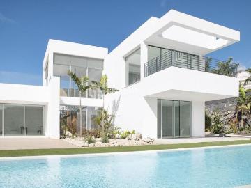Vivienda exclusiva de 350 m2 en venta Adeje, España
