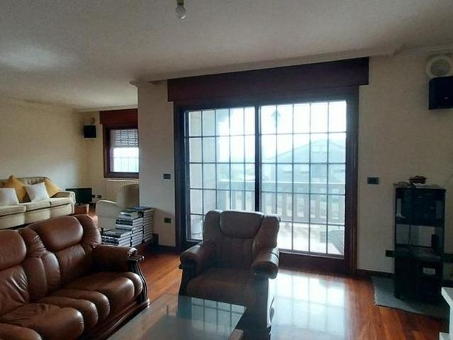 Vivienda exclusiva de 365 m2 en venta Mos, España