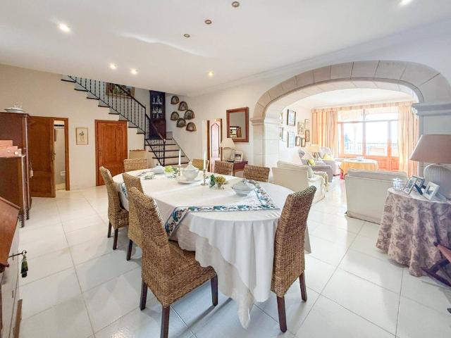 Vivienda exclusiva de 370 m2 en alquiler Selva, Baleares