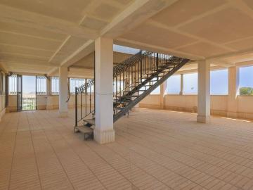 Vivienda exclusiva de 380 m2 en venta Alicante, España