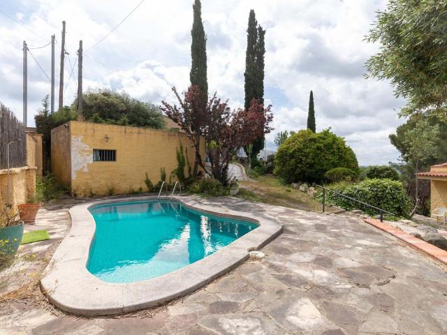 Vivienda exclusiva de 398 m2 en venta Ullastrell, Cataluña