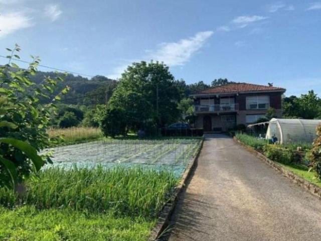Vivienda exclusiva de 445 m2 en venta Limpias, Cantabria