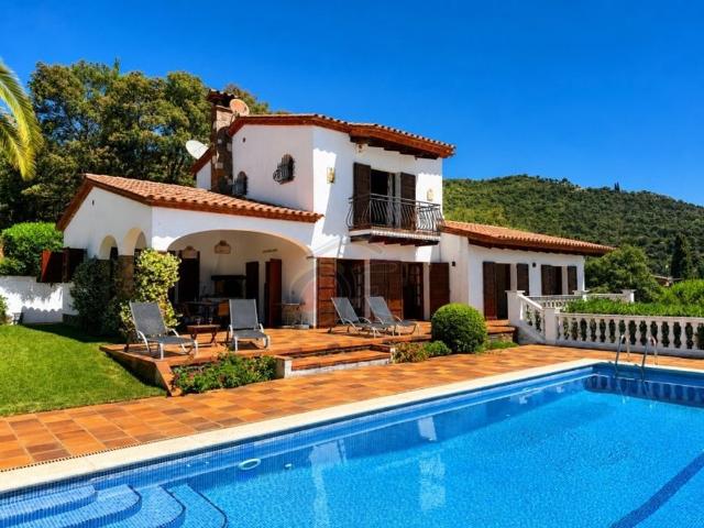 Vivienda exclusiva de 459 m2 en venta Calonge, Cataluña