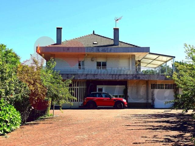 Vivienda exclusiva de 450 m2 en venta Lugo, España