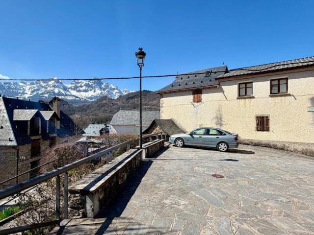 Vivienda exclusiva de 489 m2 en venta El Pueyo de Jaca, Aragón
