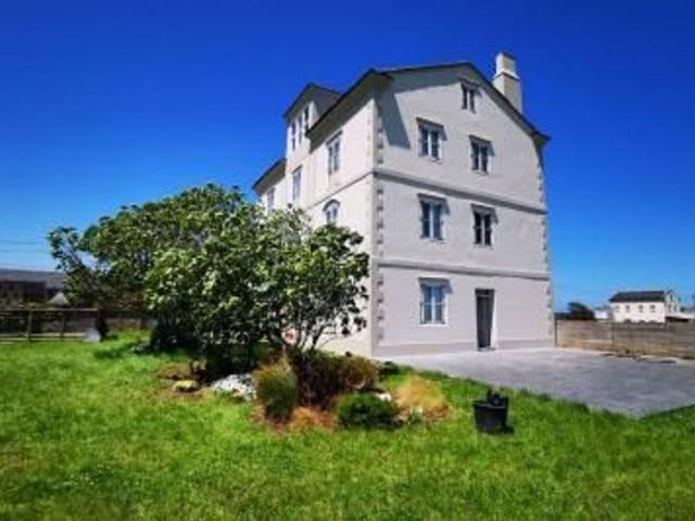 Vivienda exclusiva de 545 m2 en venta Tapia de Casariego, Asturias