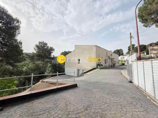 Vivienda exclusiva de 546 m2 en venta Argentona, Cataluña