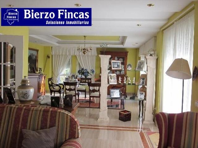 Vivienda exclusiva de 550 m2 en venta Valdefresno, Castilla y León
