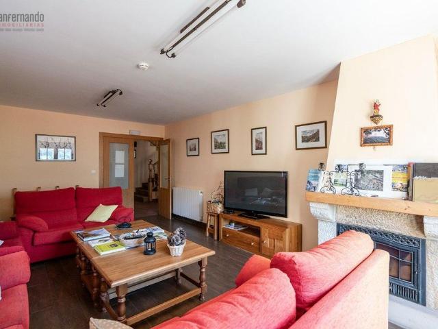 Vivienda exclusiva de 623 m2 en venta La Vega, Cantabria