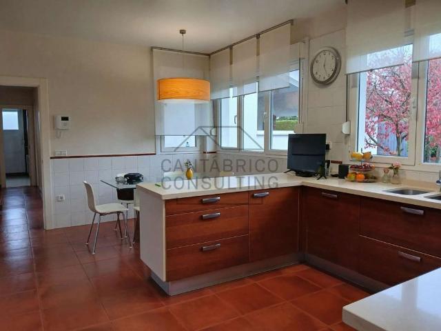 Vivienda exclusiva de 650 m2 en venta Navia, Asturias