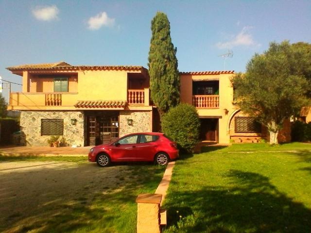 Vivienda exclusiva de 810 m2 en venta Riudellots de la Selva, Cataluña