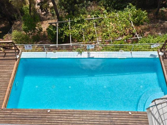 Vivienda exclusiva de 854 m2 en venta Cunit, Cataluña